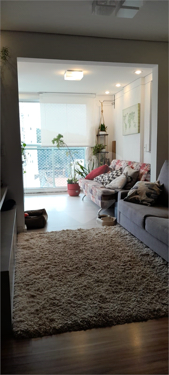 APARTAMENTO em VILA SÔNIA