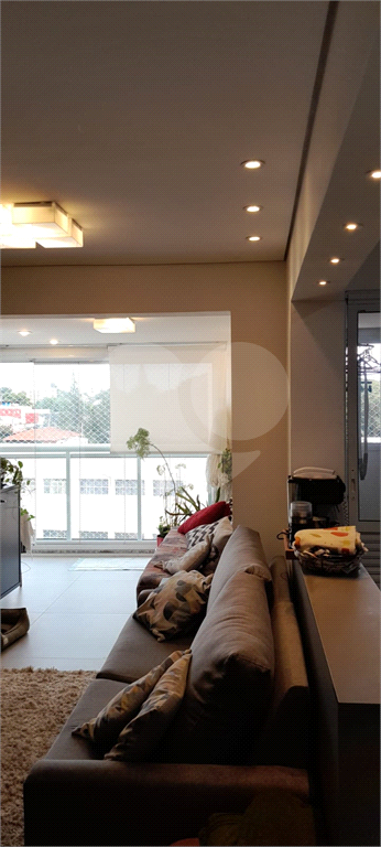 APARTAMENTO em VILA SÔNIA