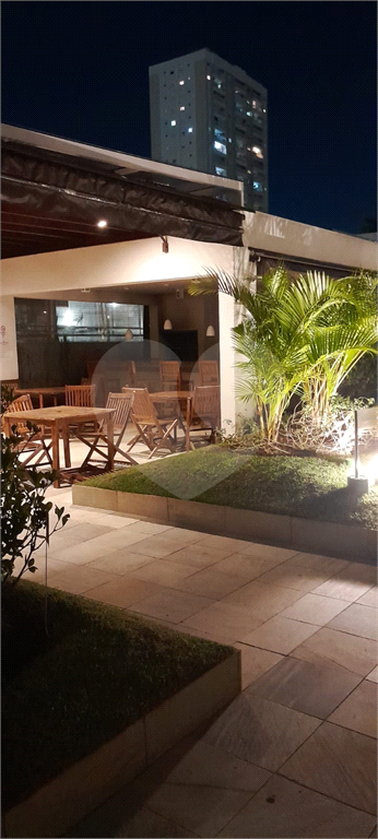 APARTAMENTO em VILA SÔNIA