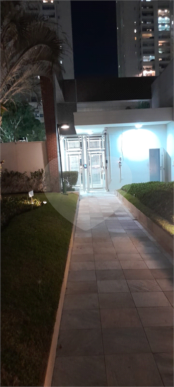 APARTAMENTO em VILA SÔNIA