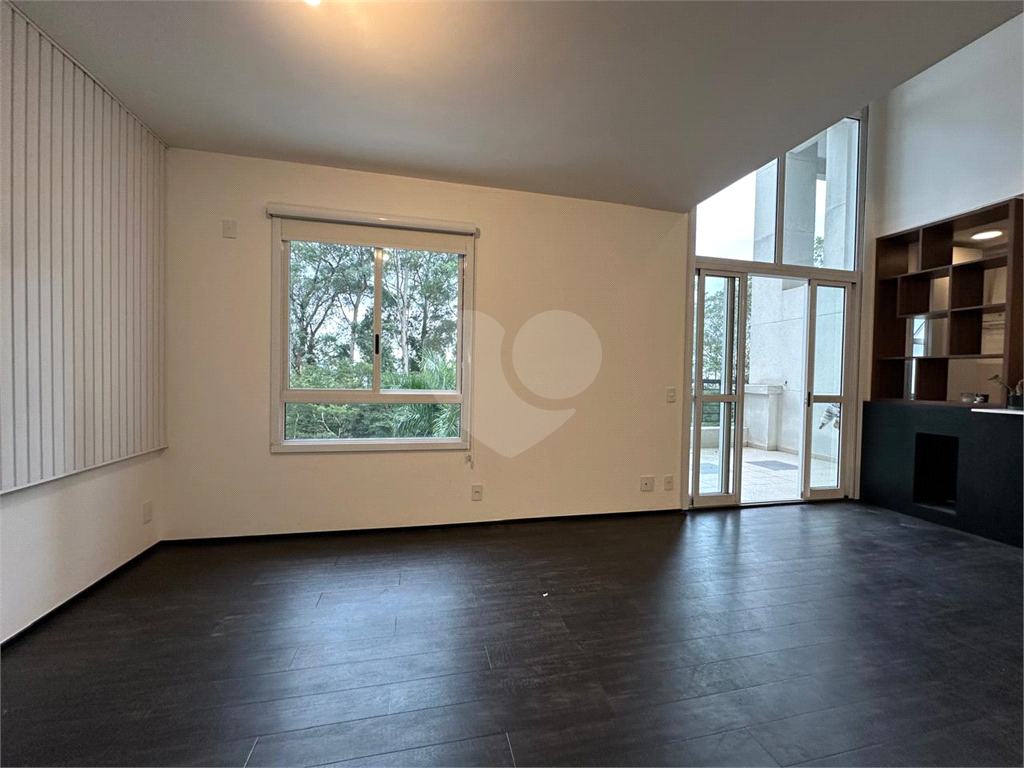 APARTAMENTO em PANAMBY