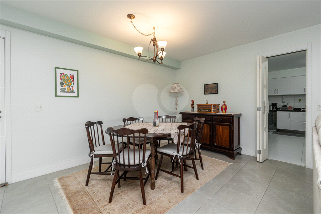 APARTAMENTO À VENDA NA MOÓCA 