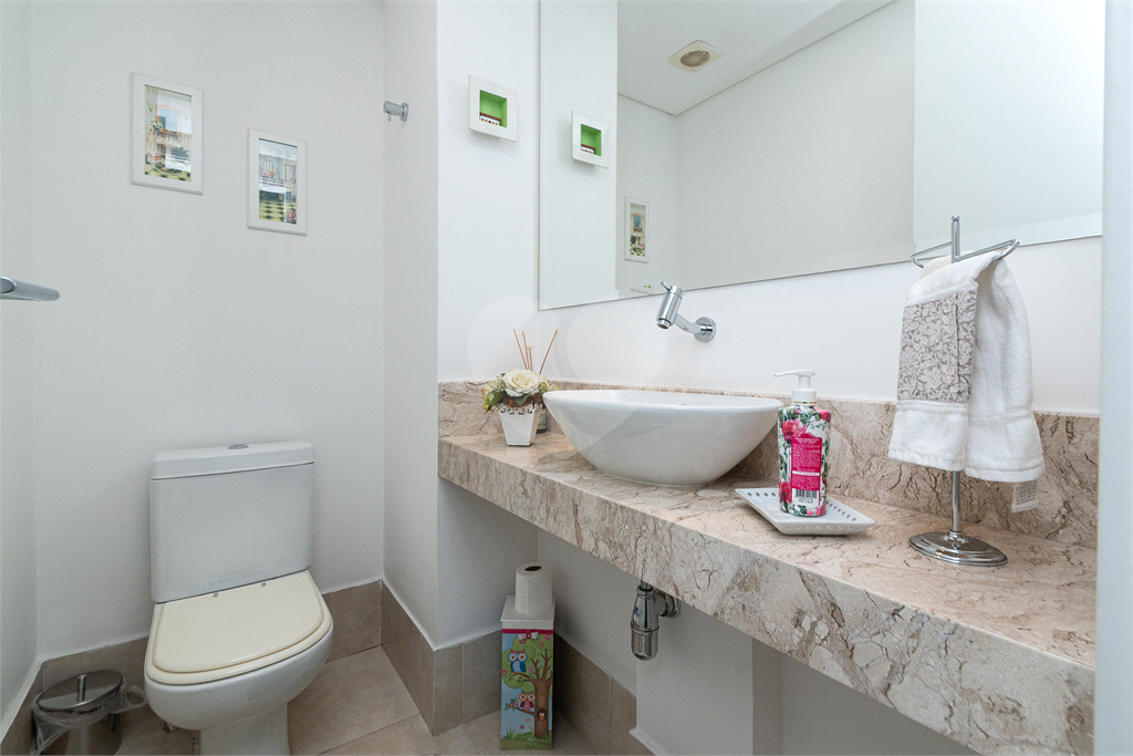 APARTAMENTO À VENDA NA MOÓCA 