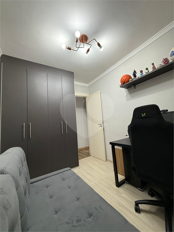 APARTAMENTO em VILA VENDITTI