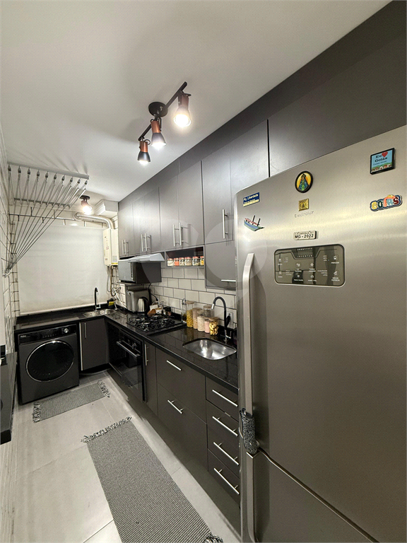 APARTAMENTO em VILA VENDITTI