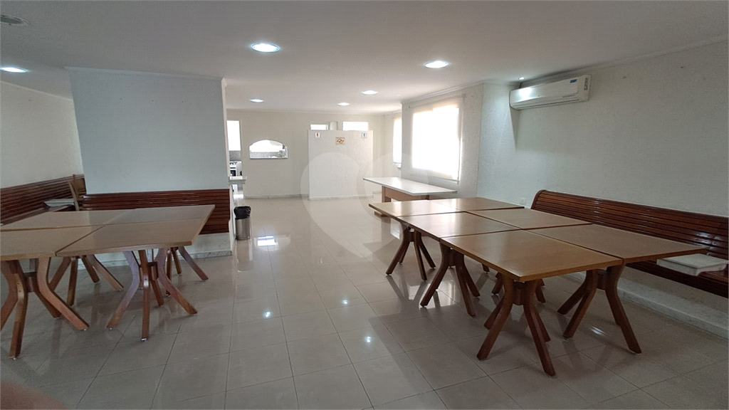 Apartamento à Venda 58m²| 2 Dormitórios| Sala para 2 Ambientes| 2 Vagas| Varanda em Santana