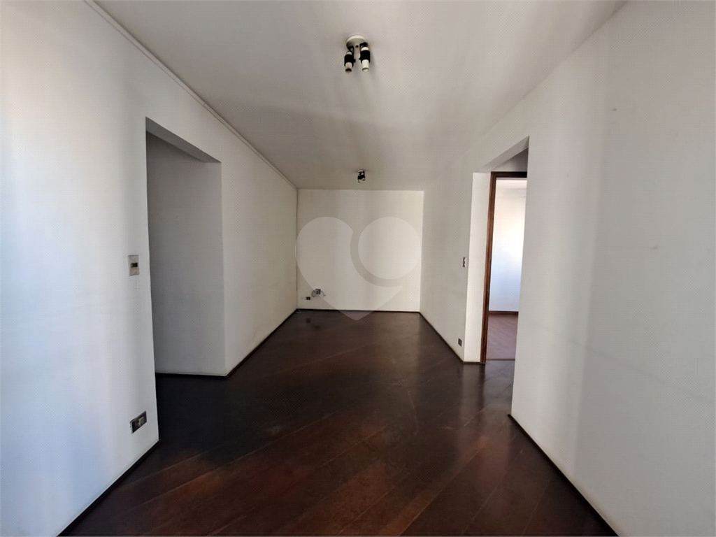 Apartamento à Venda 58m²| 2 Dormitórios| Sala para 2 Ambientes| 2 Vagas| Varanda em Santana