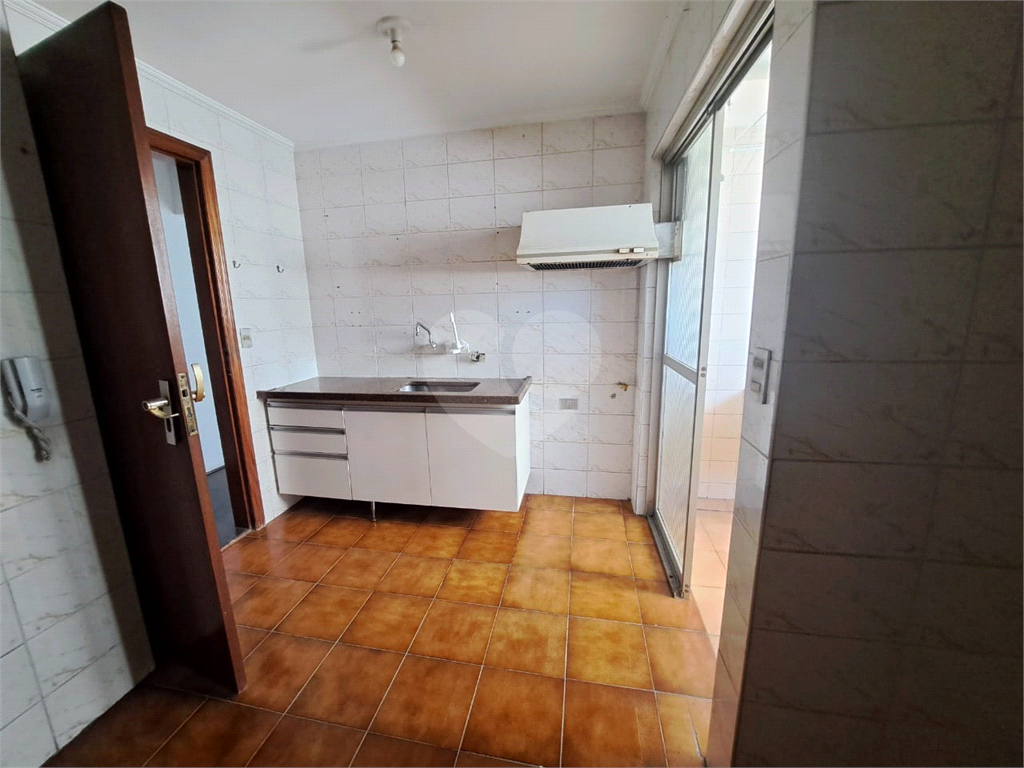 Apartamento à Venda 58m²| 2 Dormitórios| Sala para 2 Ambientes| 2 Vagas| Varanda em Santana