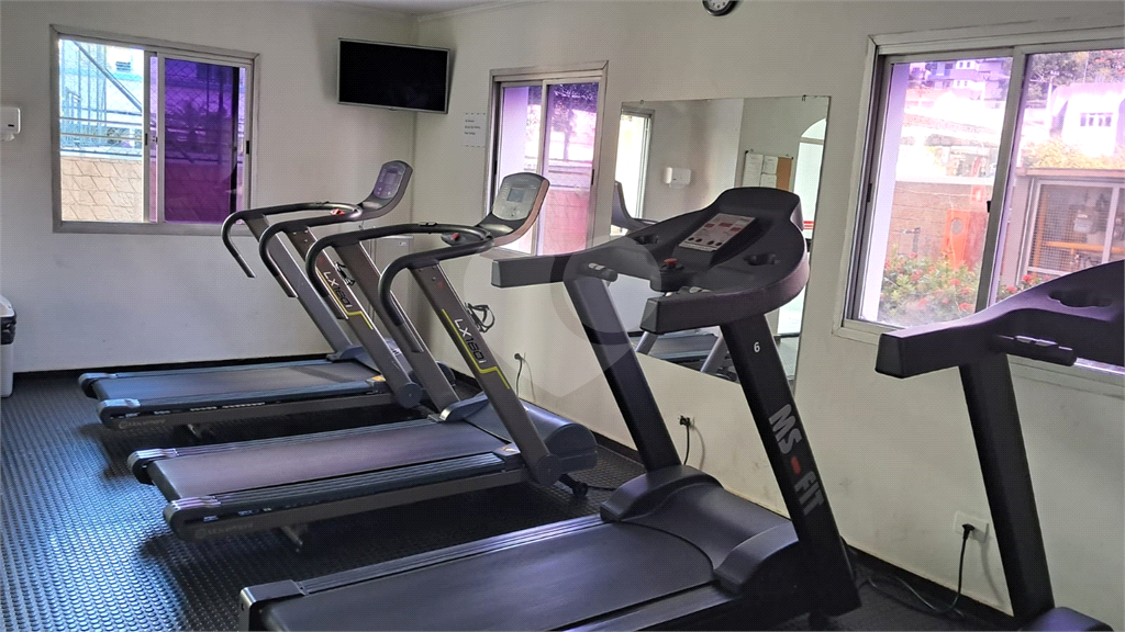 Apartamento à Venda 58m²| 2 Dormitórios| Sala para 2 Ambientes| 2 Vagas| Varanda em Santana