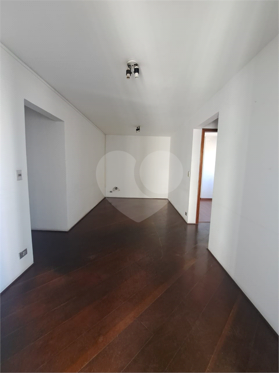 Apartamento à Venda 58m²| 2 Dormitórios| Sala para 2 Ambientes| 2 Vagas| Varanda em Santana