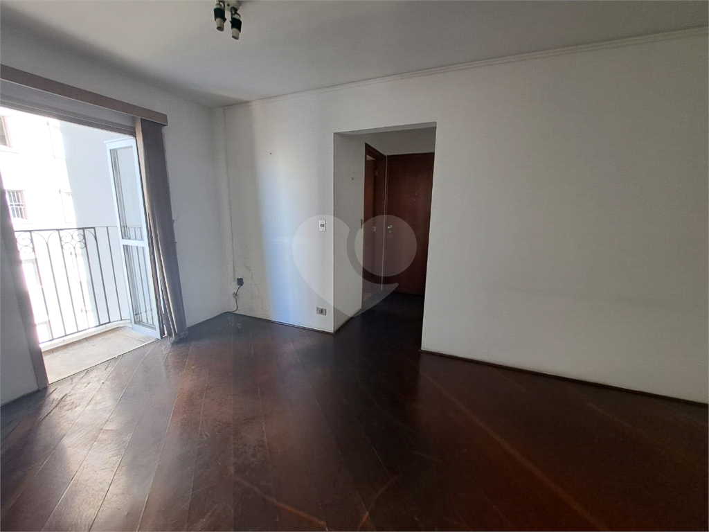 Apartamento à Venda 58m²| 2 Dormitórios| Sala para 2 Ambientes| 2 Vagas| Varanda em Santana