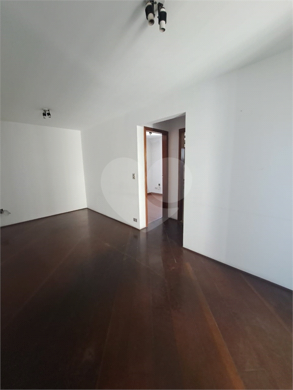 Apartamento à Venda 58m²| 2 Dormitórios| Sala para 2 Ambientes| 2 Vagas| Varanda em Santana