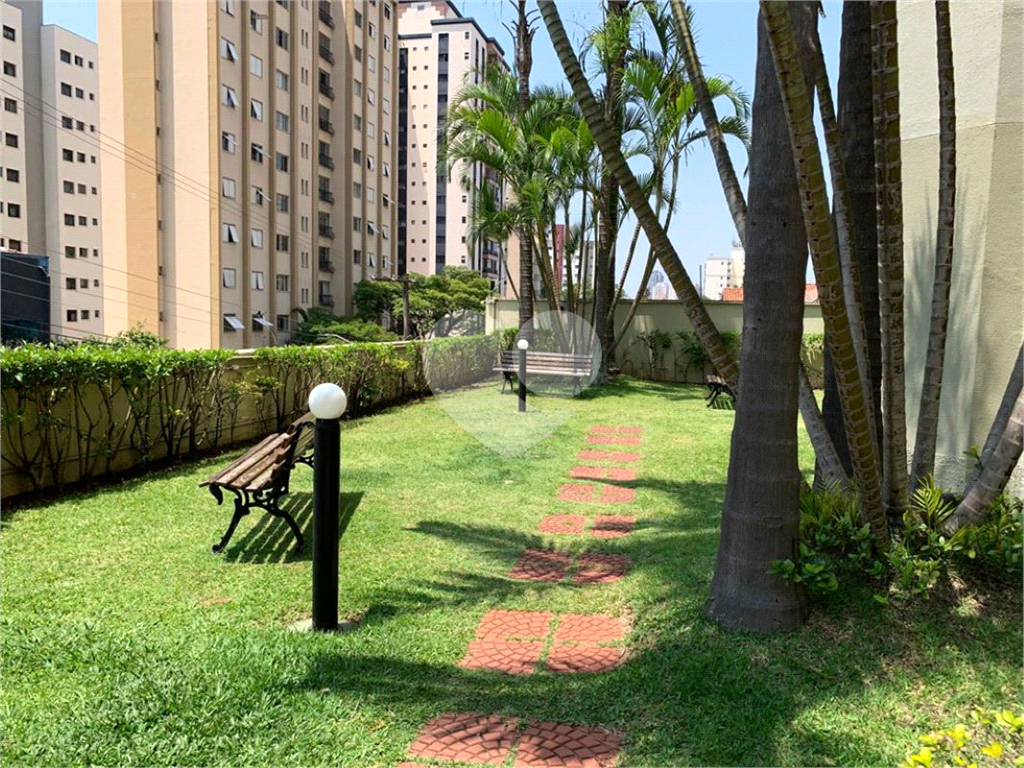 Apartamento a 800 metros do Metro Saúde