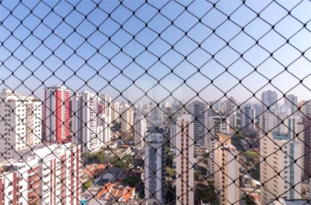 Apartamento a 800 metros do Metro Saúde