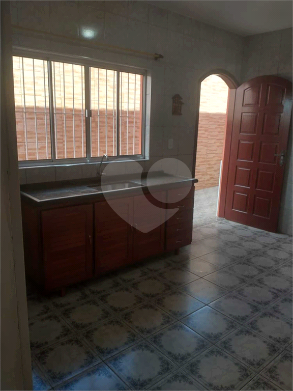 Sobrado à venda com 2 quartos, 134m² - Foto 12