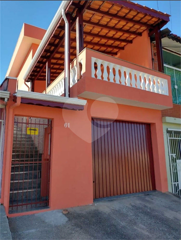 Sobrado à venda com 2 quartos, 134m² - Foto 1