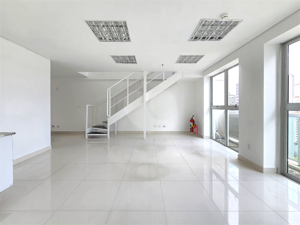 Comercial Pronto Aclimação 80m² 1 Vaga Venda e Locação São Paulo SP