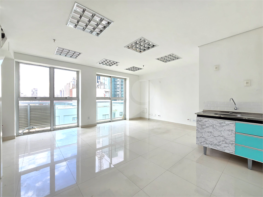 Comercial Pronto Aclimação 80m² 1 Vaga Venda e Locação São Paulo SP