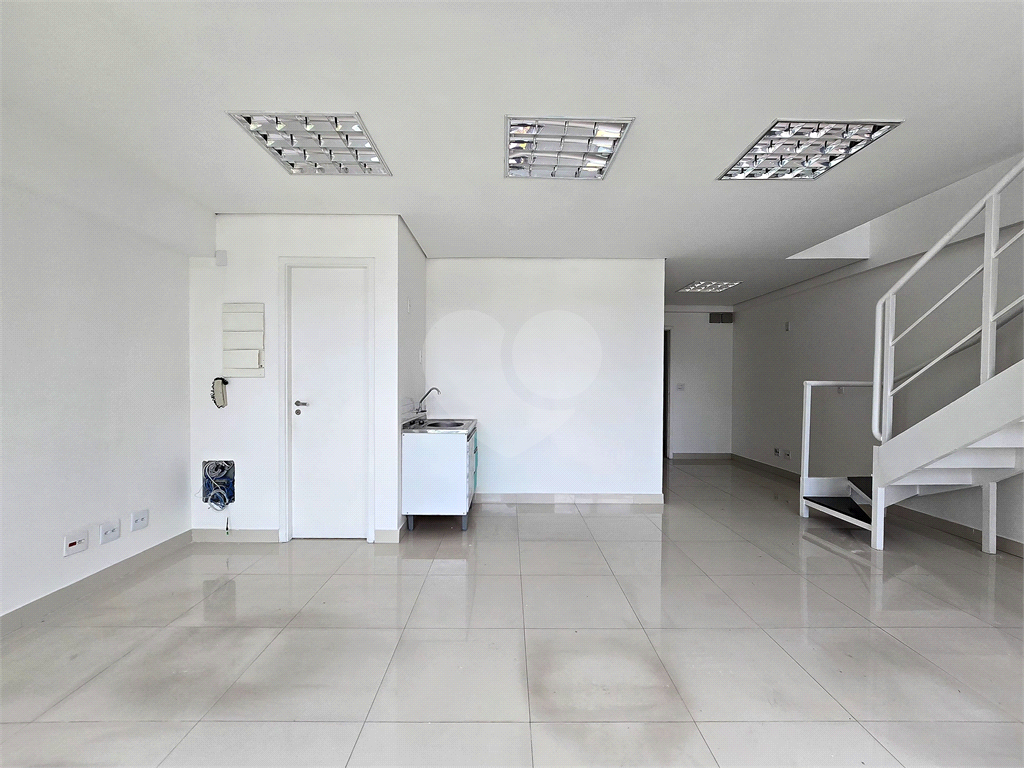 Comercial Pronto Aclimação 80m² 1 Vaga Venda e Locação São Paulo SP