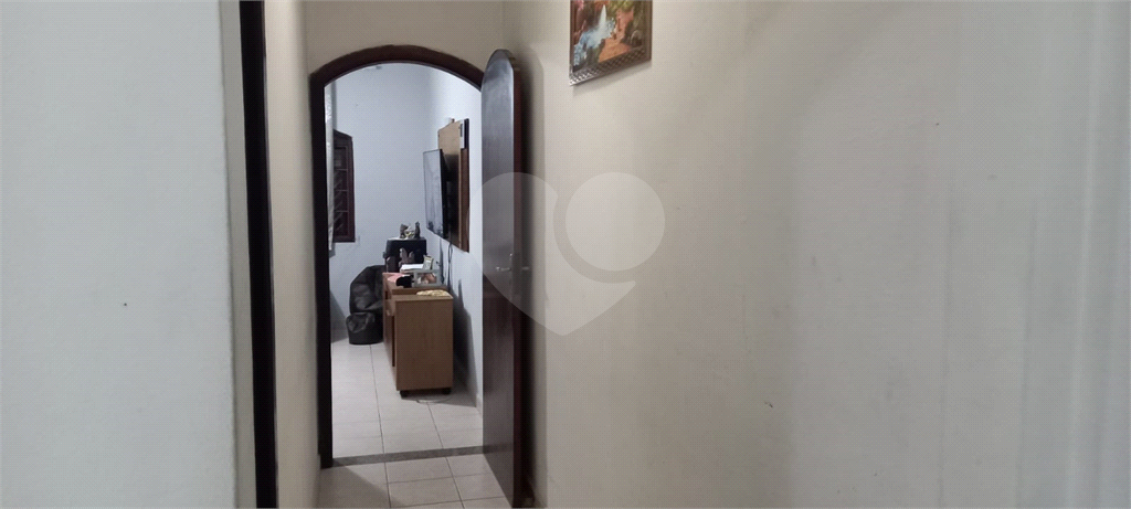 Casa à Venda em Jaçanã 1 Dormitório, 1 Sala, 1 Banheiro, 1 Vaga, Quintal com Edícula 