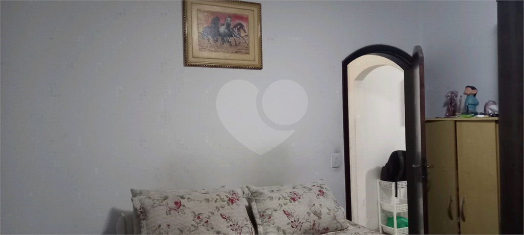 Casa à Venda em Jaçanã 1 Dormitório, 1 Sala, 1 Banheiro, 1 Vaga, Quintal com Edícula 