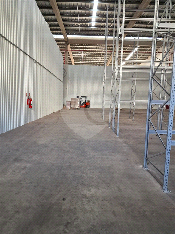 Depósito-Galpão, 1700 m² - Foto 1
