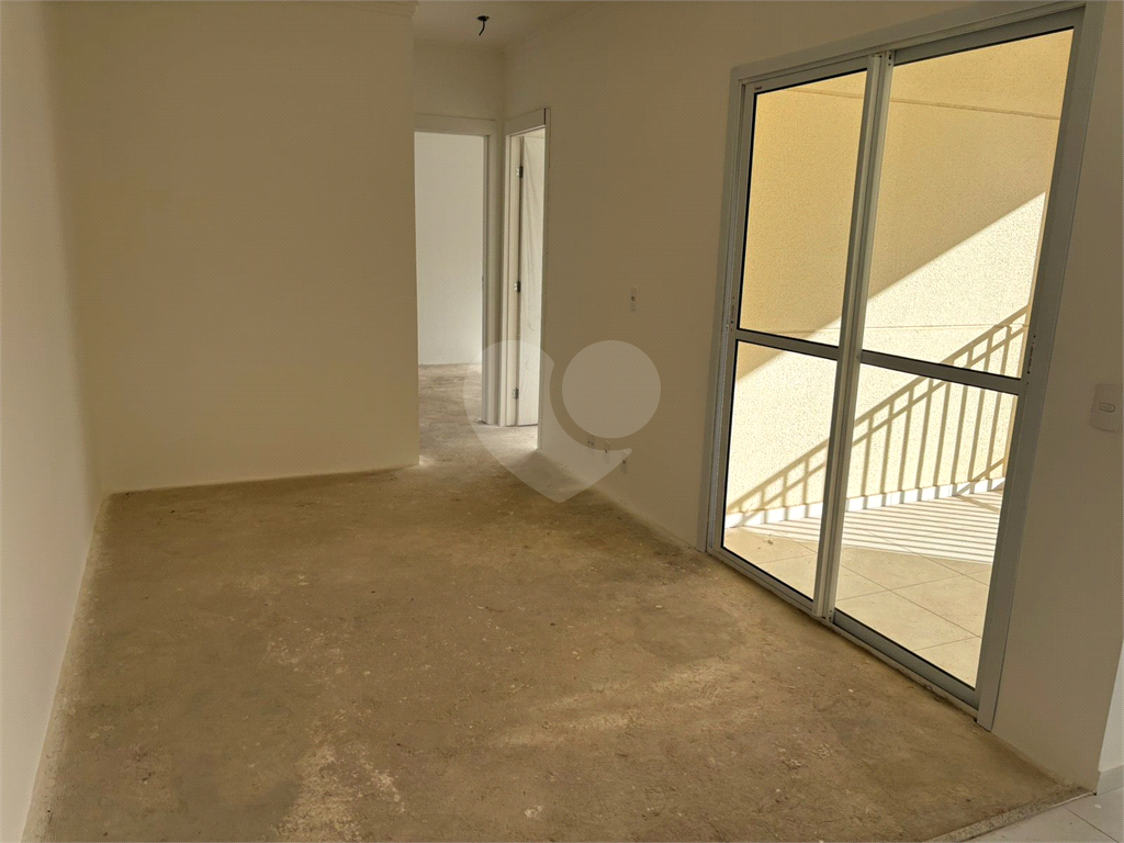 Apartamento à venda com 2 quartos, 53m² - Foto 2