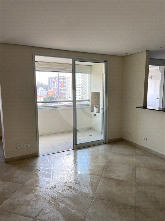 Apartamento para Locação no Parada Inglesa com 2 Suítes, 3 banheiros e 2 vagas de garagem
