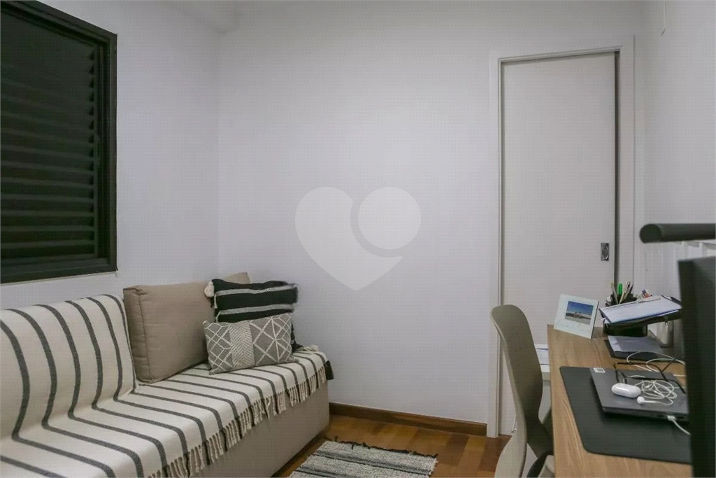 APARTAMENTO em PERDIZES