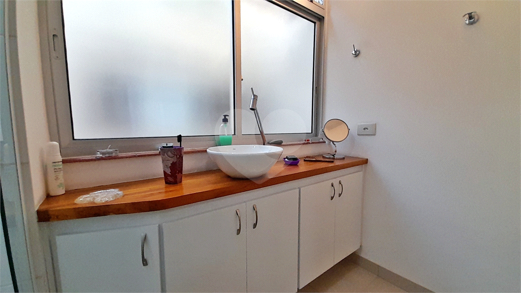 APARTAMENTO em CERQUEIRA CÉSAR