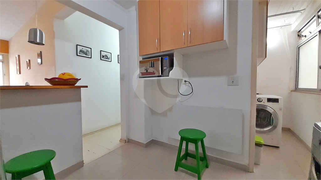 APARTAMENTO em CERQUEIRA CÉSAR