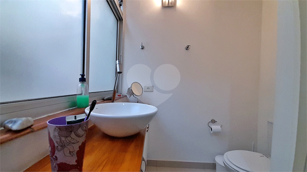 APARTAMENTO em CERQUEIRA CÉSAR