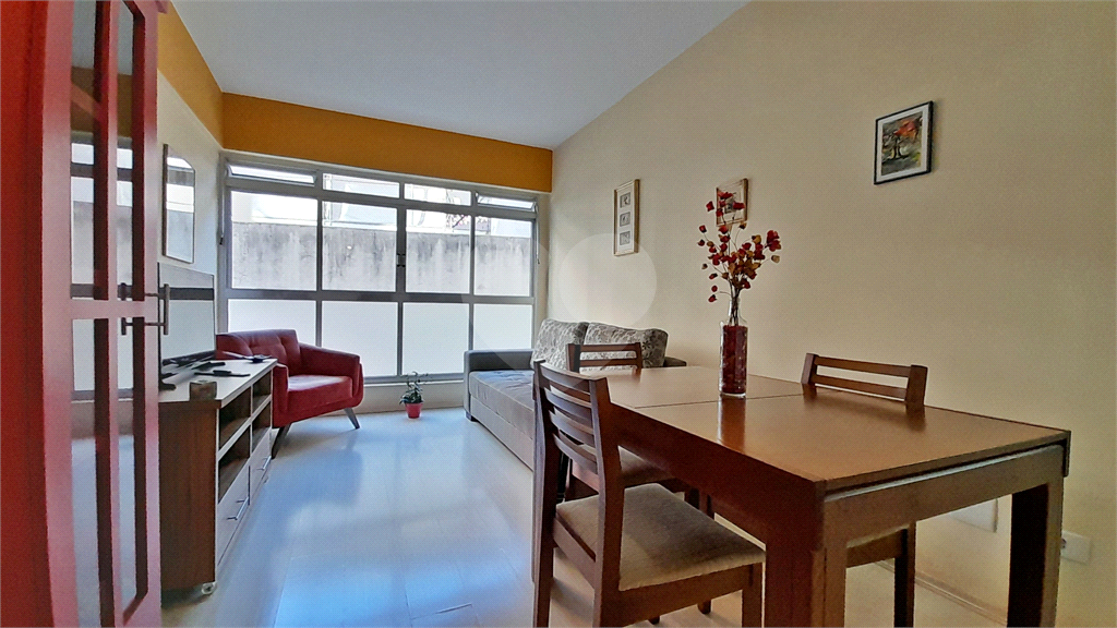 APARTAMENTO em CERQUEIRA CÉSAR