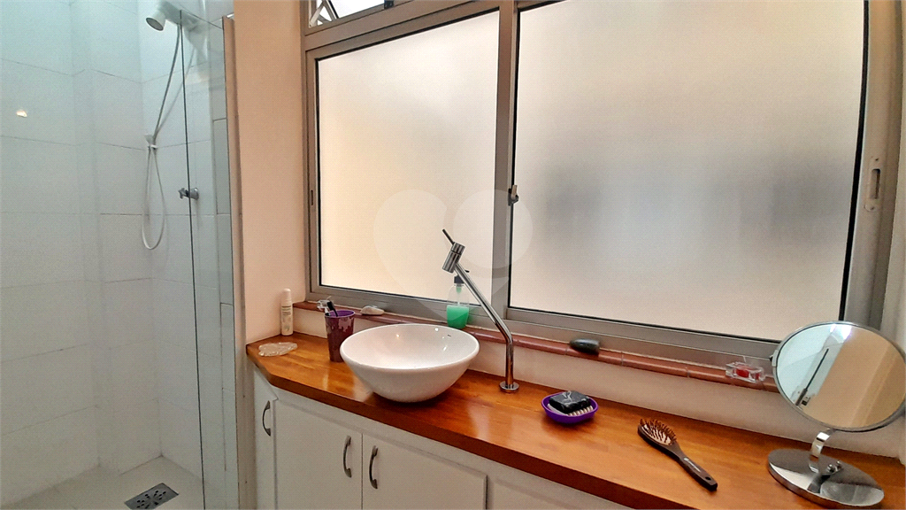 APARTAMENTO em CERQUEIRA CÉSAR