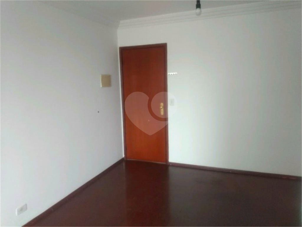 Apartamento à venda com 3 quartos, 73m² - Foto 3