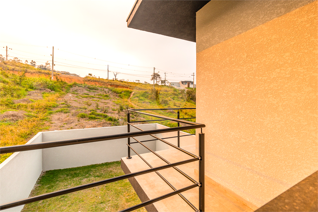 Casa à venda com 3 quartos, 100m² - Foto 25