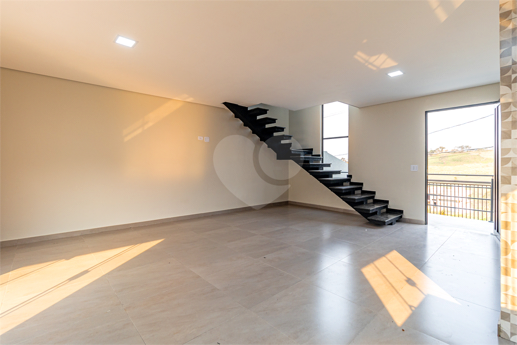 Casa à venda com 3 quartos, 100m² - Foto 11
