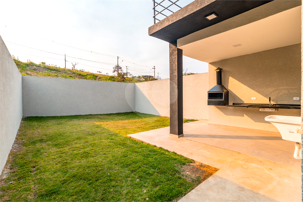 Casa à venda com 3 quartos, 100m² - Foto 3