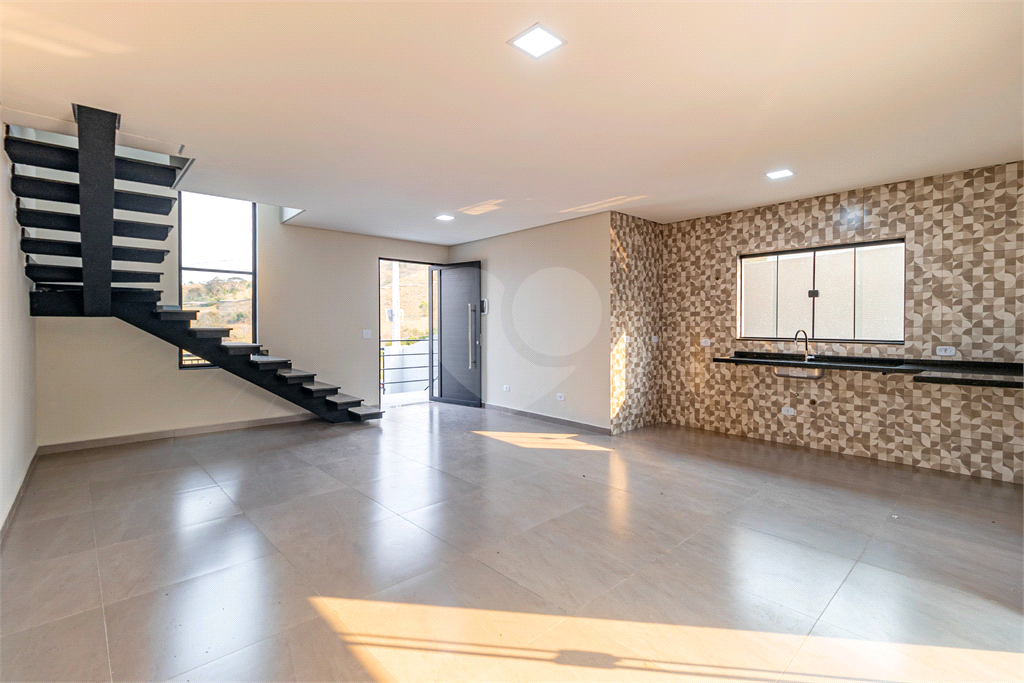 Casa à venda com 3 quartos, 100m² - Foto 6