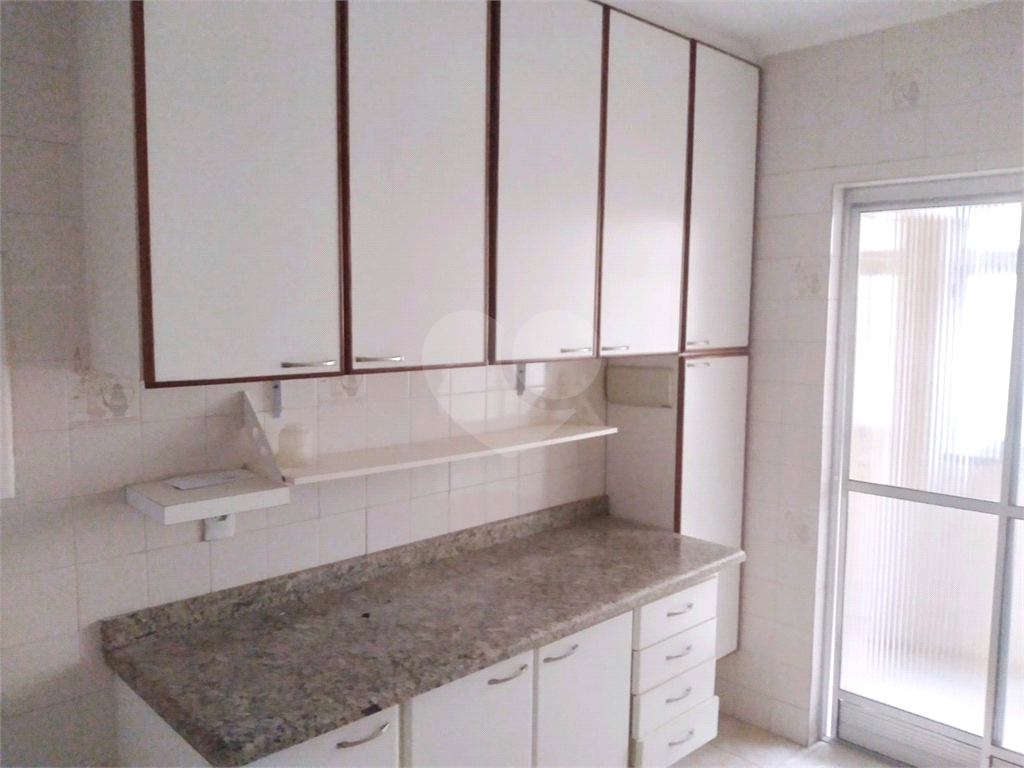 APARTAMENTO em VILA GUSTAVO