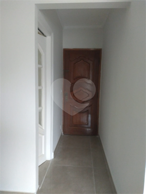 APARTAMENTO em VILA GUSTAVO