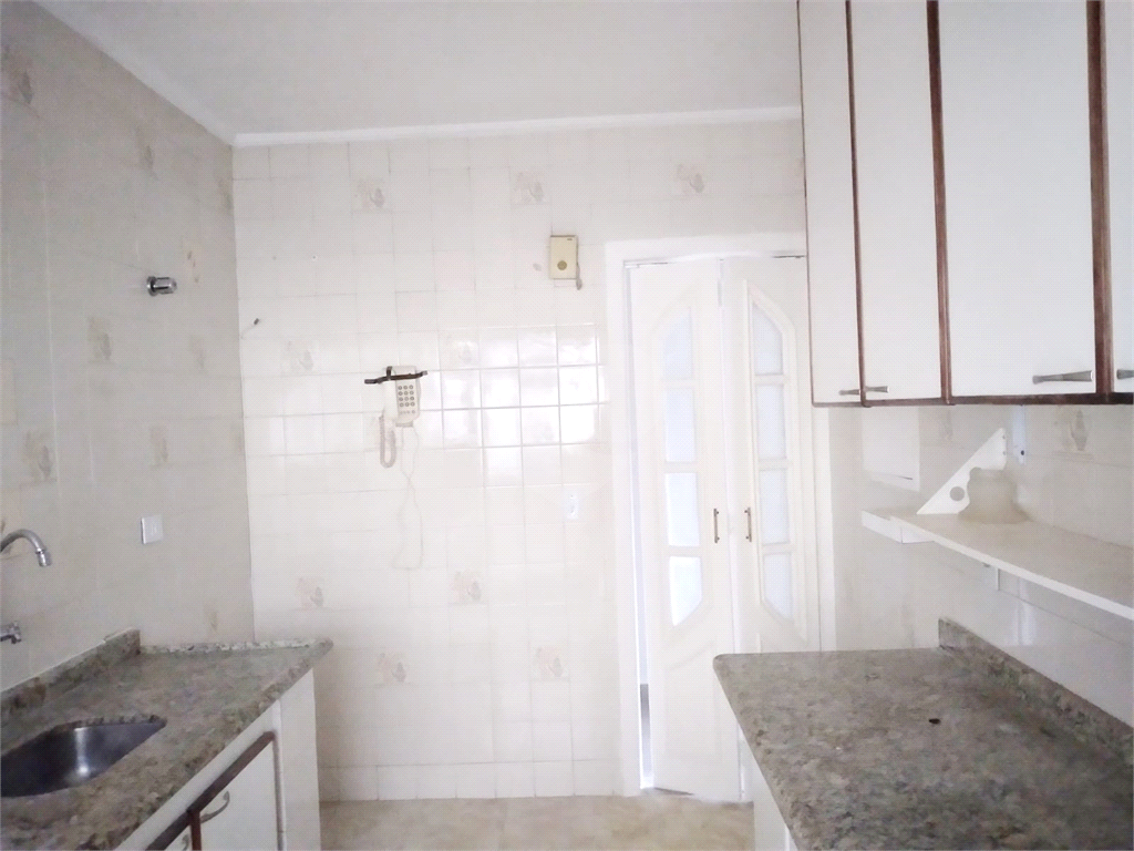 APARTAMENTO em VILA GUSTAVO