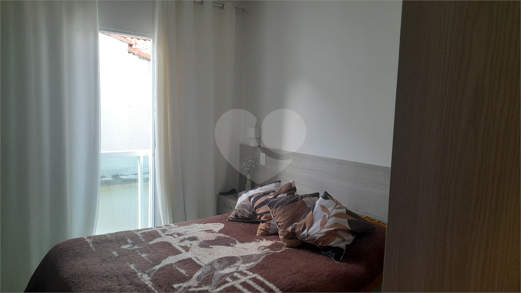 SOBRADO EM CONDOMINIO FECHADO