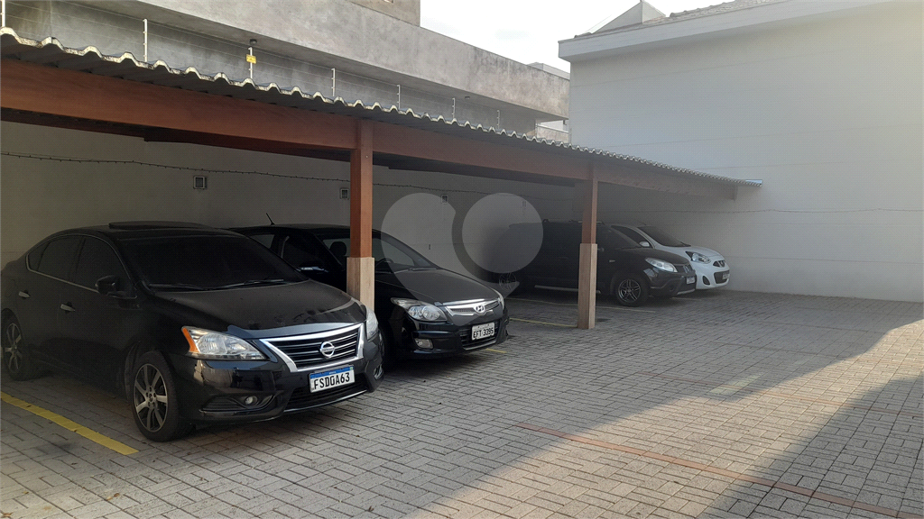 SOBRADO EM CONDOMINIO FECHADO