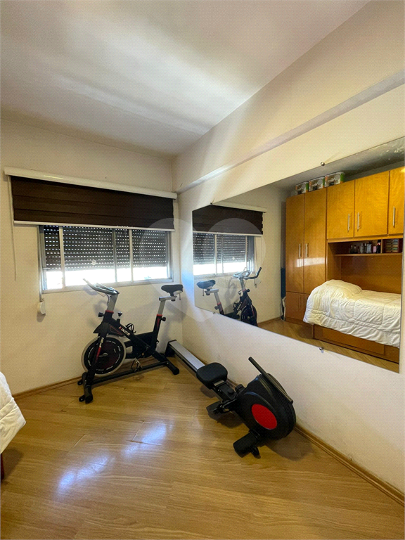 Apartamento à venda com 2 quartos, 80m² - Foto 25
