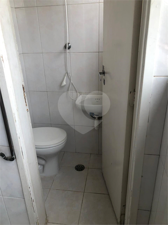 Apartamento à venda com 2 quartos, 80m² - Foto 32