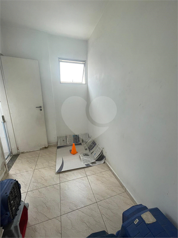 Apartamento à venda com 2 quartos, 80m² - Foto 27