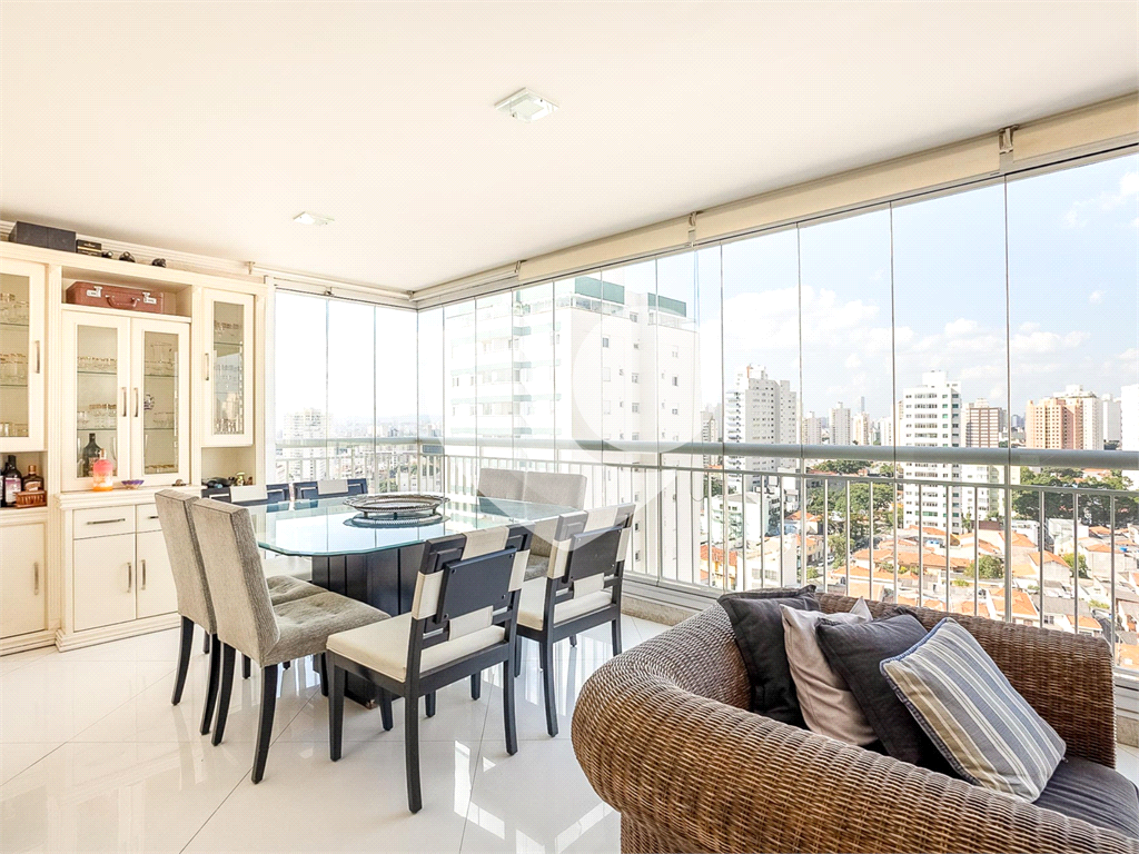 Cobertura de 265m2 com Sol da Manhã e 03 vagas fixas