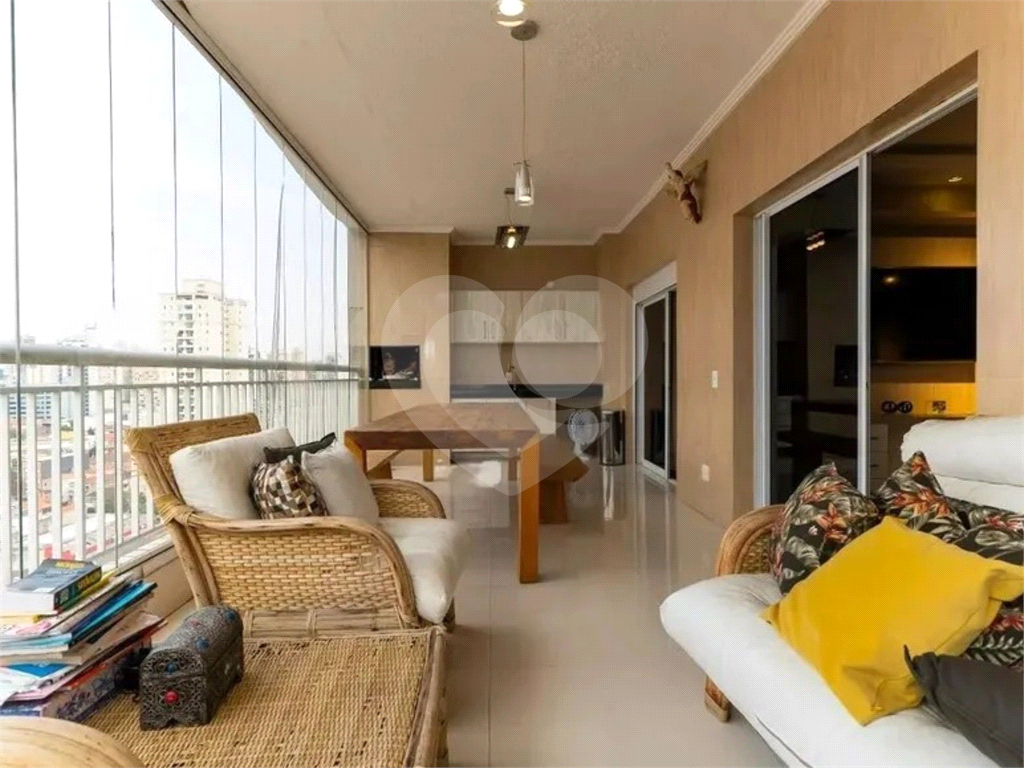 Cobertura de 265m2 com Sol da Manhã e 03 vagas fixas