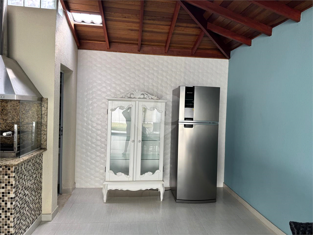 Casa de Condomínio à venda com 3 quartos, 189m² - Foto 32